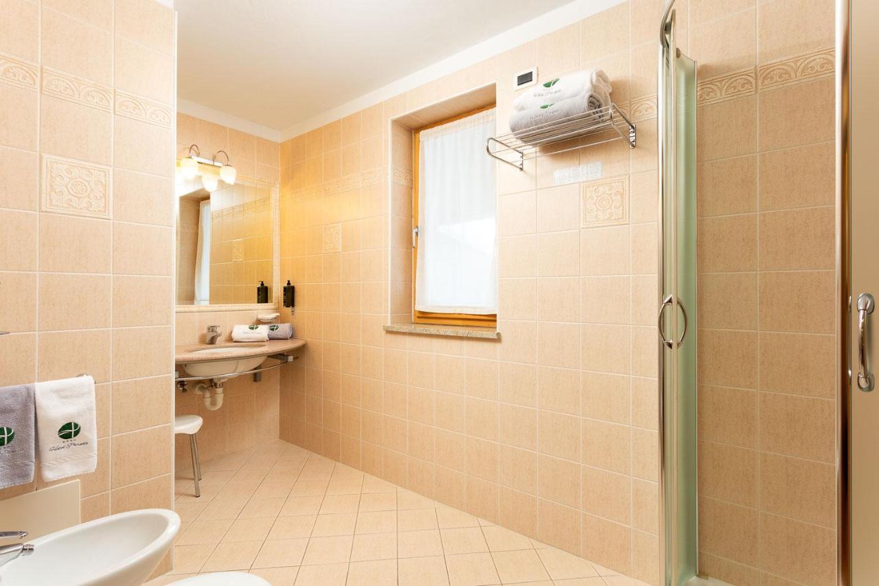Hotel Pareda Canazei Luaran gambar
