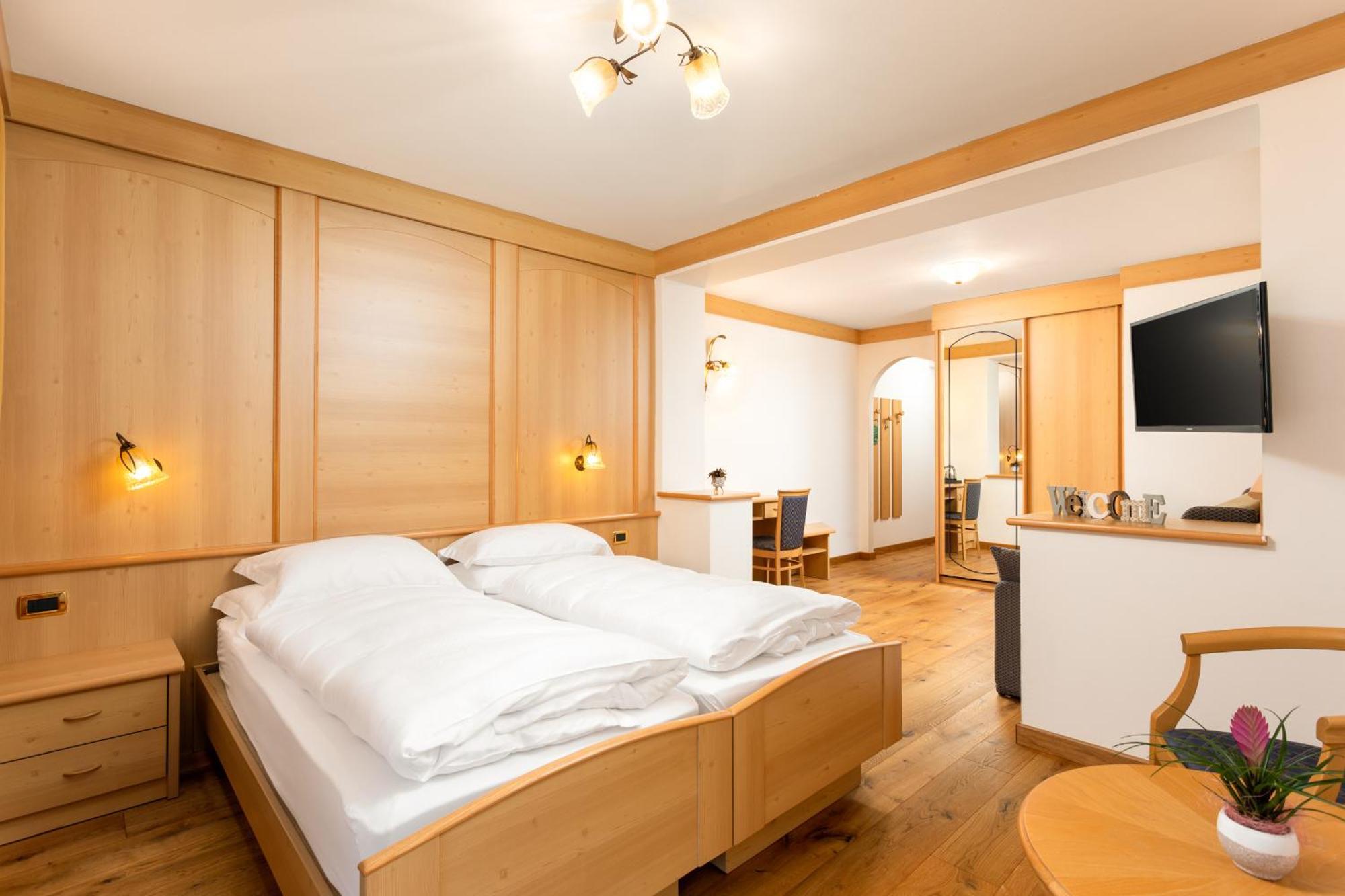 Hotel Pareda Canazei Luaran gambar