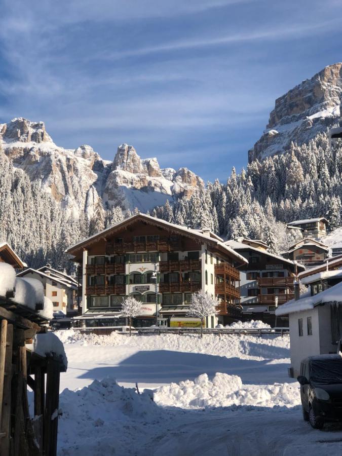 Hotel Pareda Canazei Luaran gambar